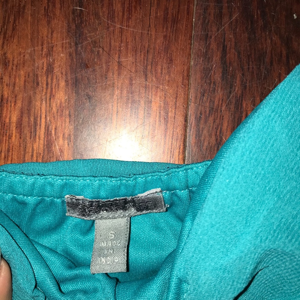 Top - Picture 2 of 2